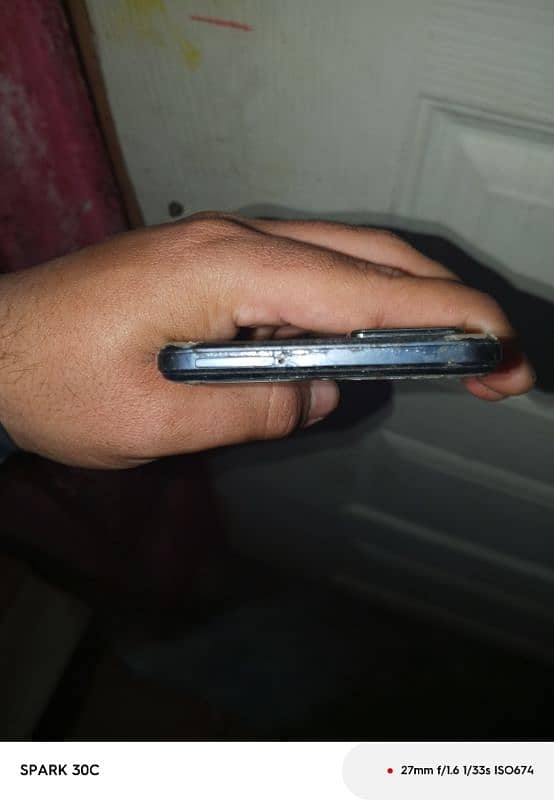 condition 10/10hy vivo y33s 4