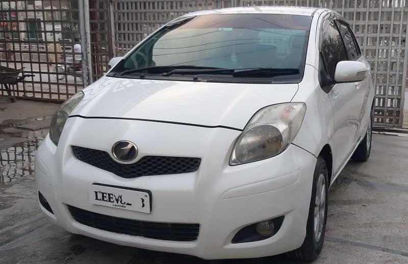 Toyota Vitz 2010 5