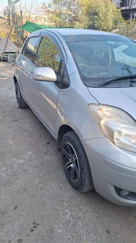 Toyota Vitz 2010 1