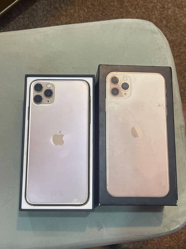 iphone 11 pro max bilkul 10by10  with box battery health 71  only sell 8