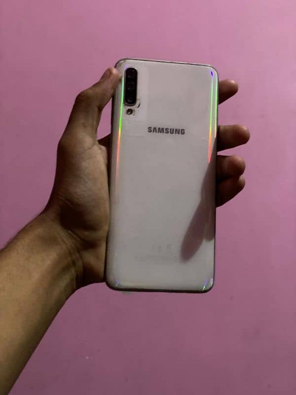 Samsung Galaxy A70 6/128Gb Indisplay Finger 0