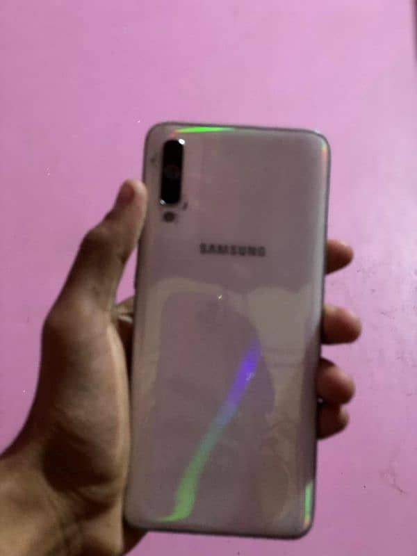 Samsung Galaxy A70 6/128Gb Indisplay Finger 2