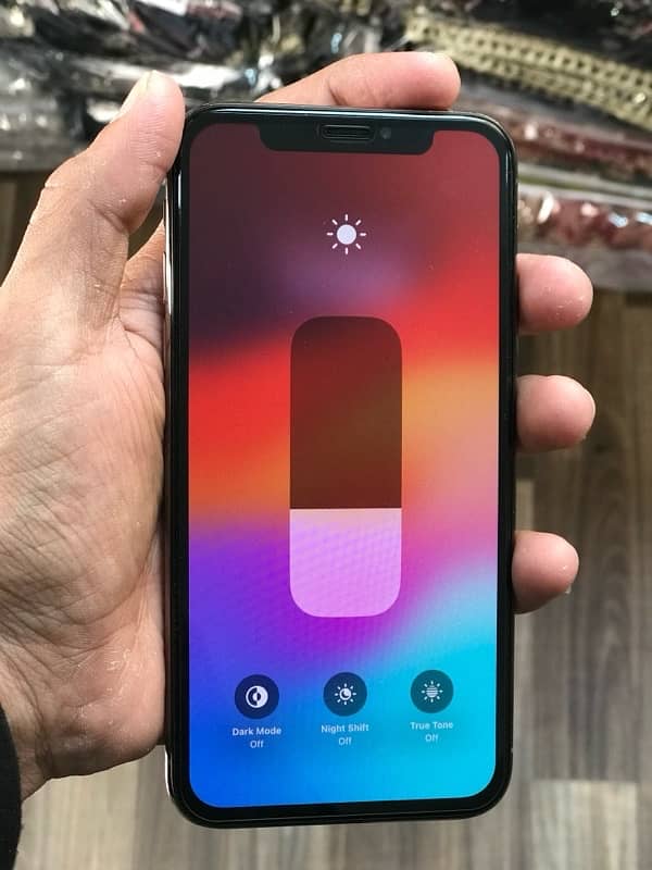 iphone xs non pta 4/64 all oky. 0