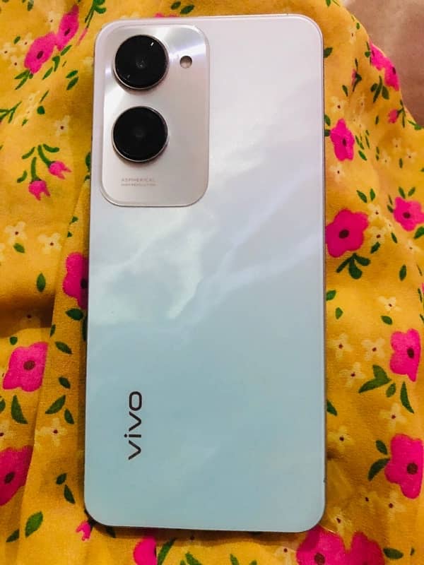 vivo y18 6gb+128 1