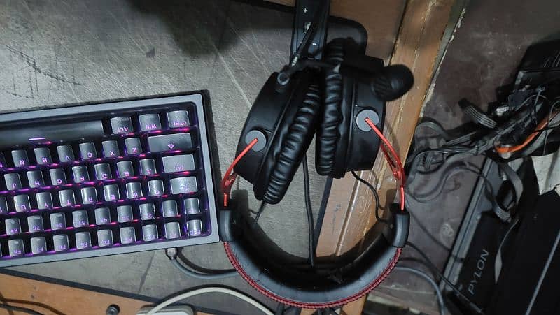 gaming keyboards mouse and headphones 3