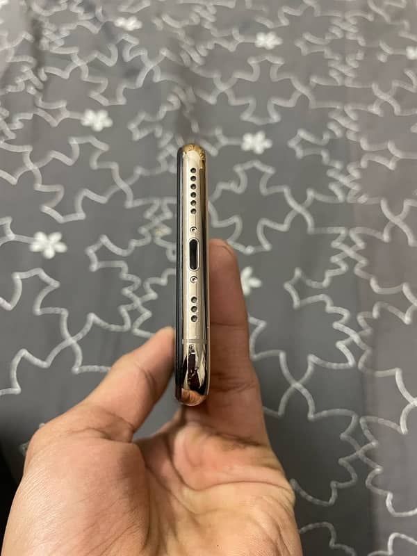 iphone xs factory unlock 5