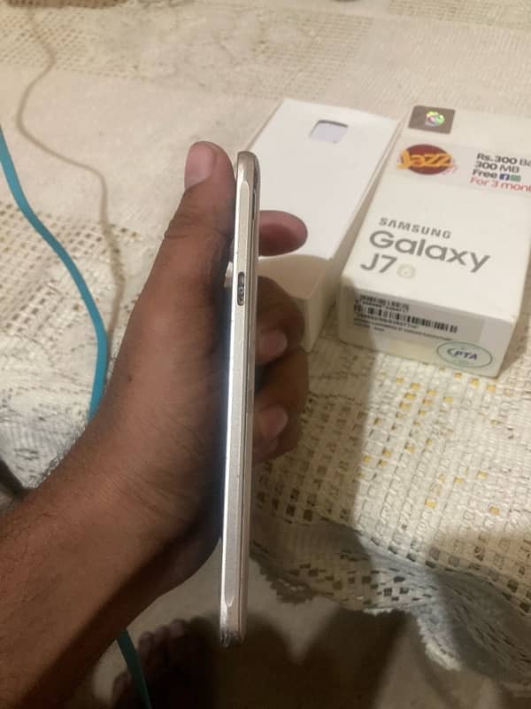 Samsung J7 With Box 5