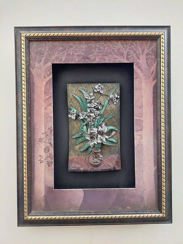 Embossed wall stone Frame 2