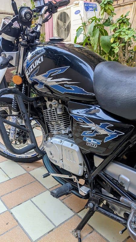 Suzuki GS 150 SE 1