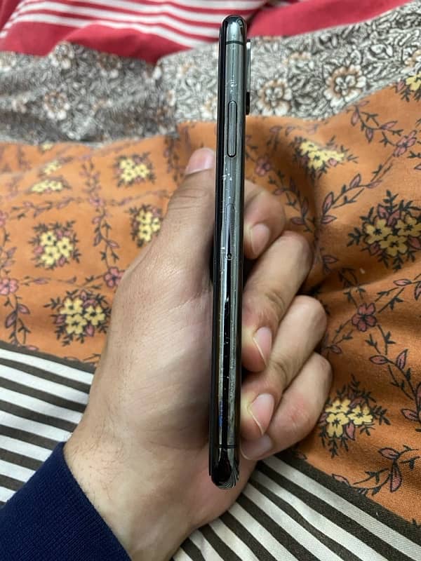 iPhone xs dual Pta Read add 4