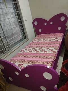 single bed with mattress