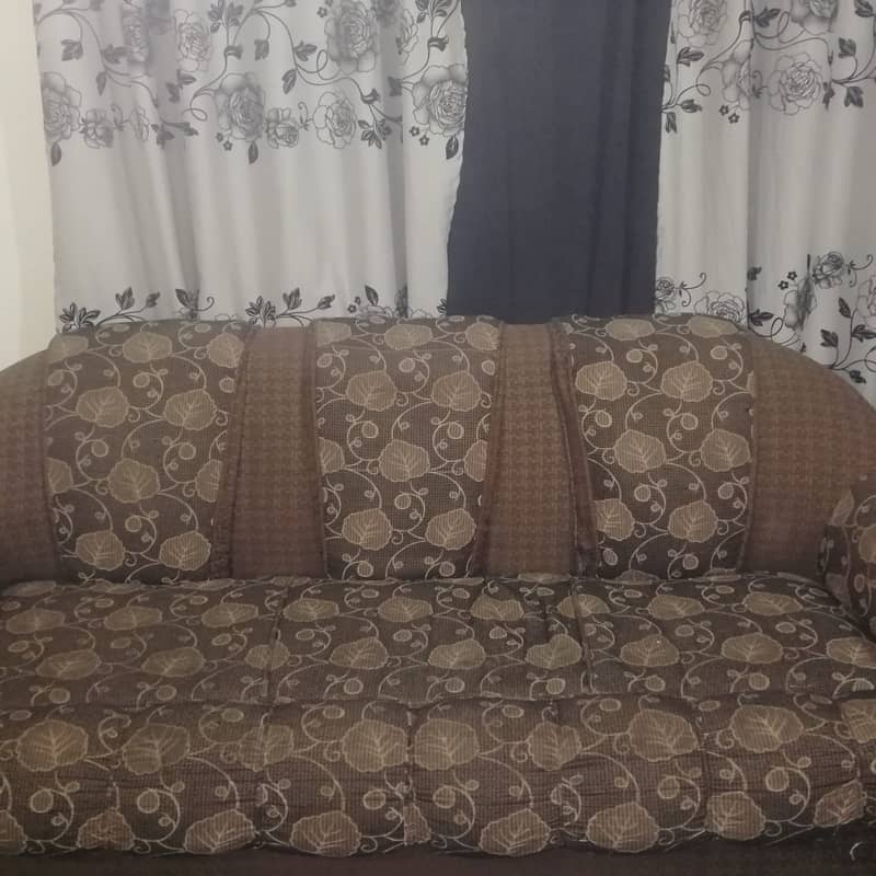 5 seater sofa for sale in Rawalpindi . . . . Only serious people contact 3