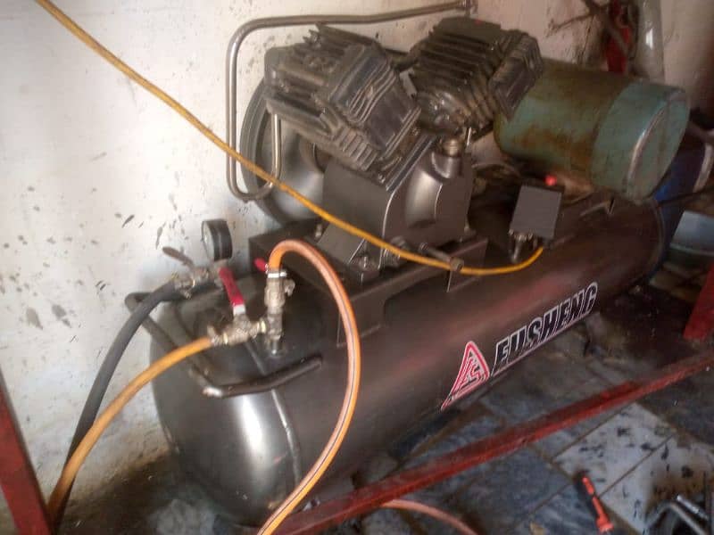 Air compressors  good condition 1