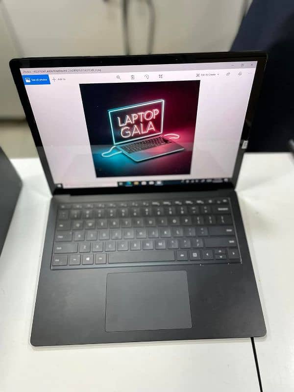 Surface Laptop 3 : Core i5 10th Gen : 16/256 5