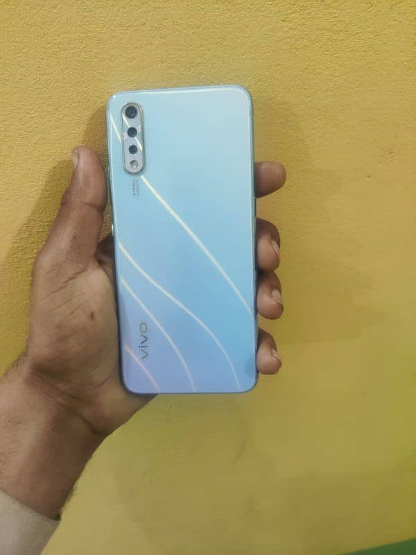 Vivo S1 4Gb ram 128GB rom dual sim Official PTA Approved 4