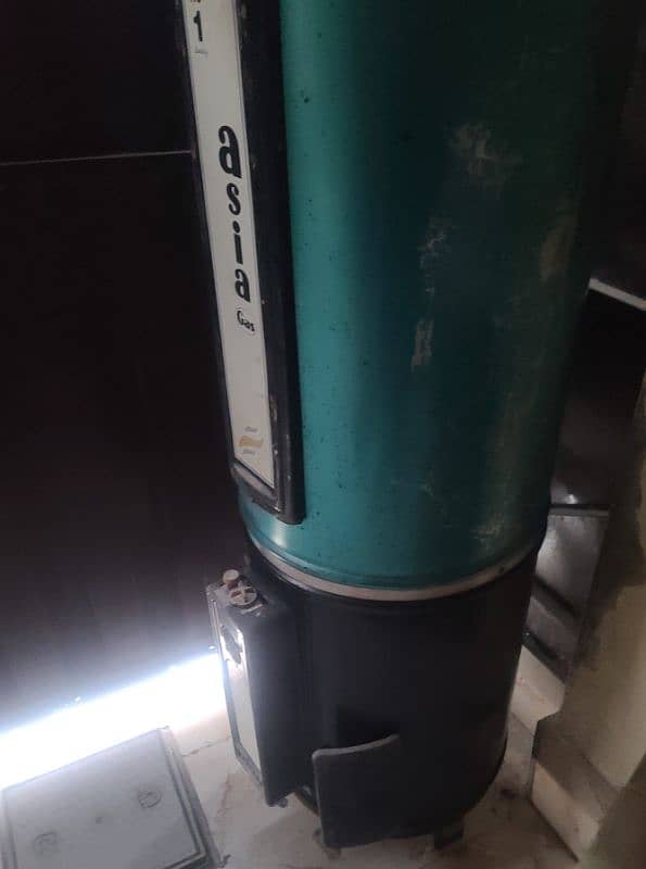 Geyser (Gas) 35 Gallon specially Hand Made For Urgent sale 4