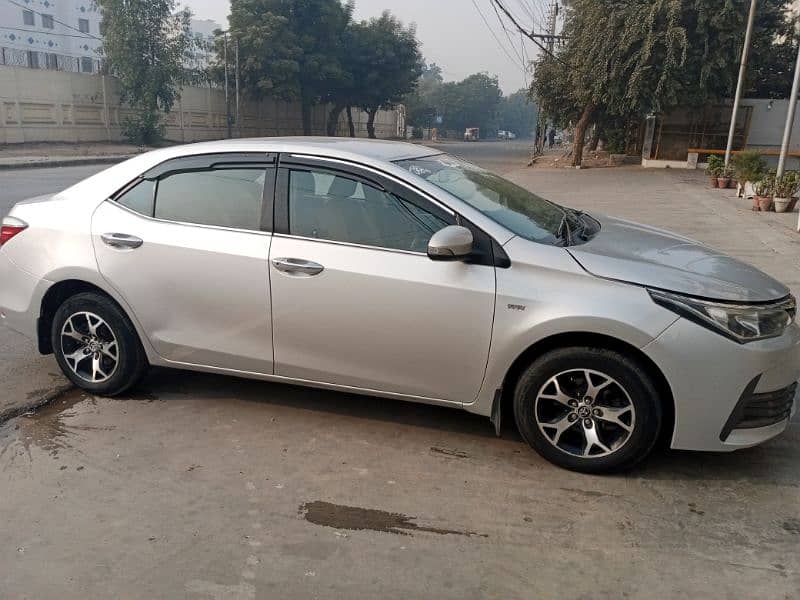 Toyota Corolla GLI 2017 New shape, Lahore registered 0