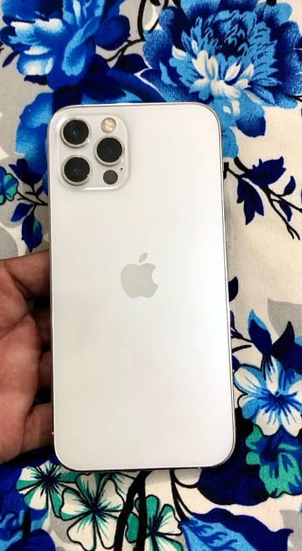 iPhone 12 Pro 128 GB Non PTA White 0