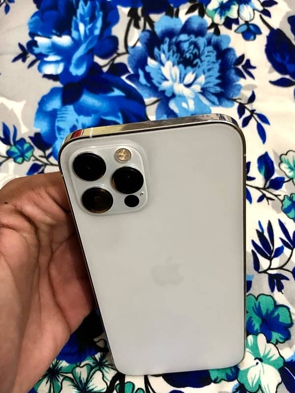 iPhone 12 Pro 128 GB Non PTA White 2