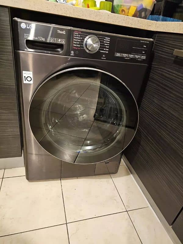 LG 12kg Automatic washing machine like brand new 0