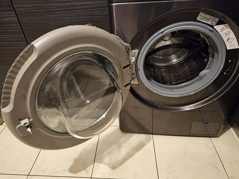 LG 12kg Automatic washing machine like brand new 2