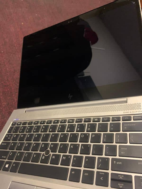 HP Elitebook 830 G5 1