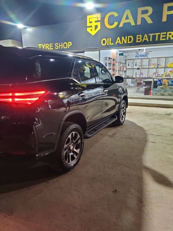 Toyota Fortuner Legender 2023 2