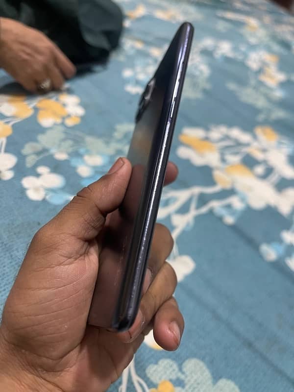 oppo f 17 pro 7