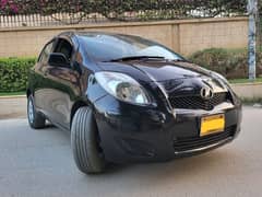 Toyota Vitz 1.0 FL model 2010 Reg 2014