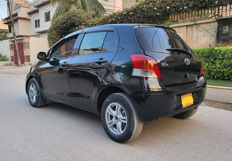 Toyota Vitz 1.0 FL model 2010 Reg 2014 6