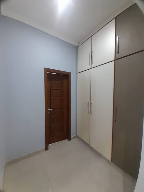 One kanal upper portion for rent in phase 5 bahria town Rawalpindi 3