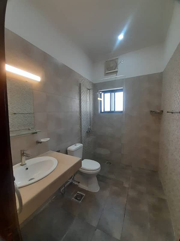 One kanal upper portion for rent in phase 5 bahria town Rawalpindi 6