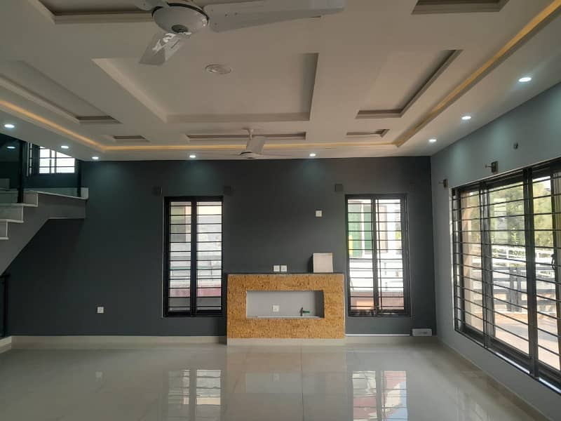 One kanal upper portion for rent in phase 5 bahria town Rawalpindi 8