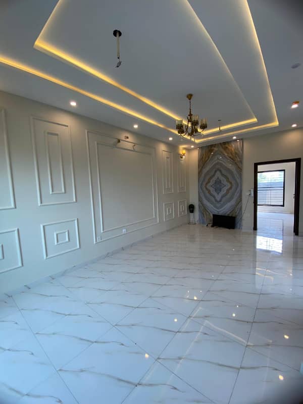 Luxurious House for Sale in DHA Lahore Phase 9 Town A Dream Home Awaits! 2