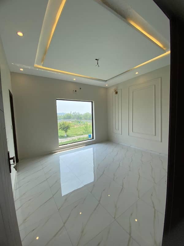 Luxurious House for Sale in DHA Lahore Phase 9 Town A Dream Home Awaits! 13