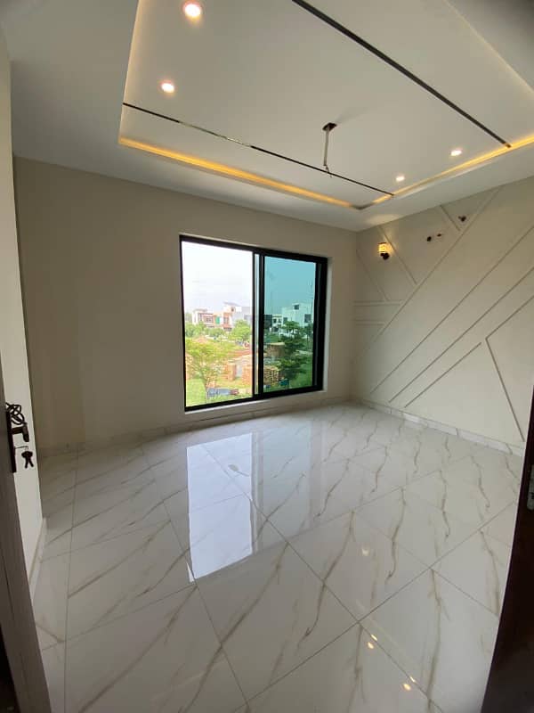 Luxurious House for Sale in DHA Lahore Phase 9 Town A Dream Home Awaits! 14