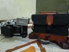 Old Camera hn or Reel Wala hn