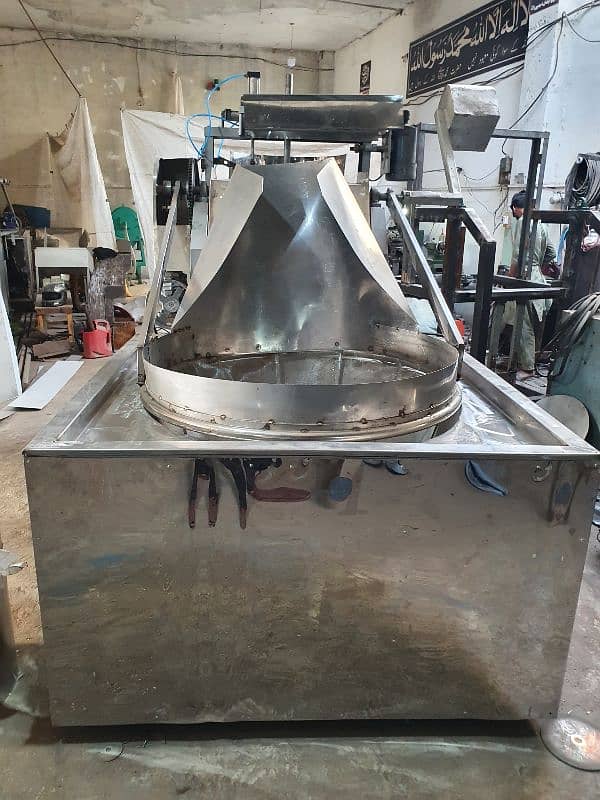 Chips Nimk slanty Frying unit & Packing Machines 3