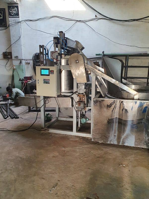 Chips Nimk slanty Frying unit & Packing Machines 7