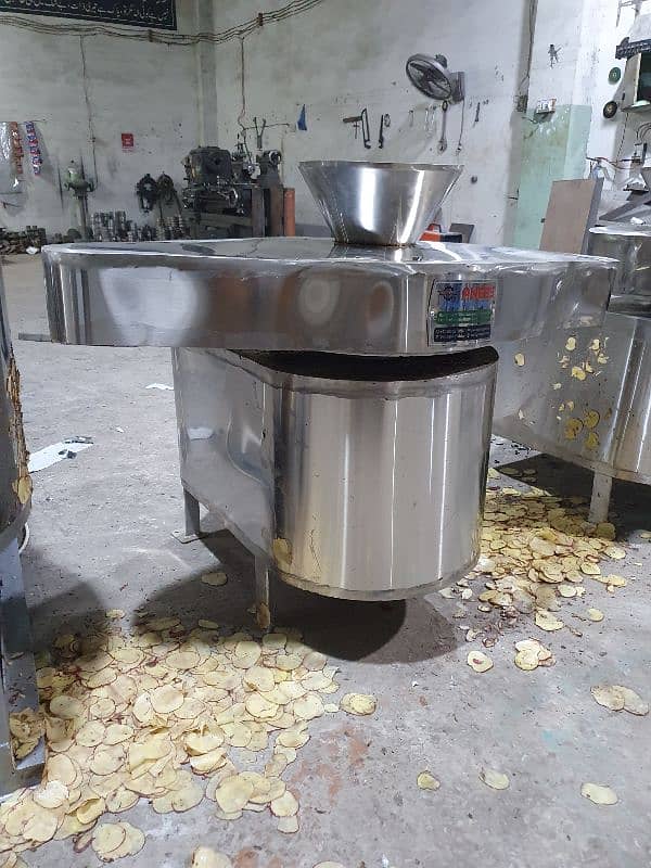 Chips Nimk slanty Frying unit & Packing Machines 18