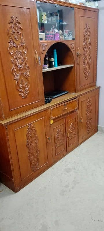 Wooden almari in good condition 03002396207 only calls no msgs 2