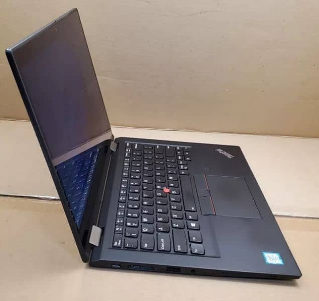 Lenovo Thinkpad Yoga x390  • Processor Core i7 • ⁠Generation 8th 2