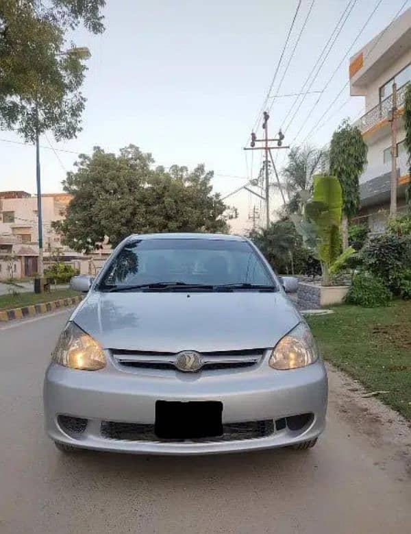 Toyota Platz 2004 3