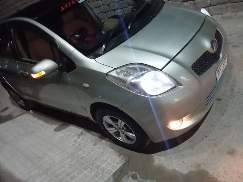 Toyota Vitz 2007 3