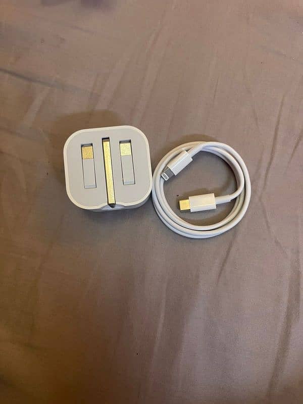 apple iphone 100 original 25 watt fast charger for sale. . . . . 0