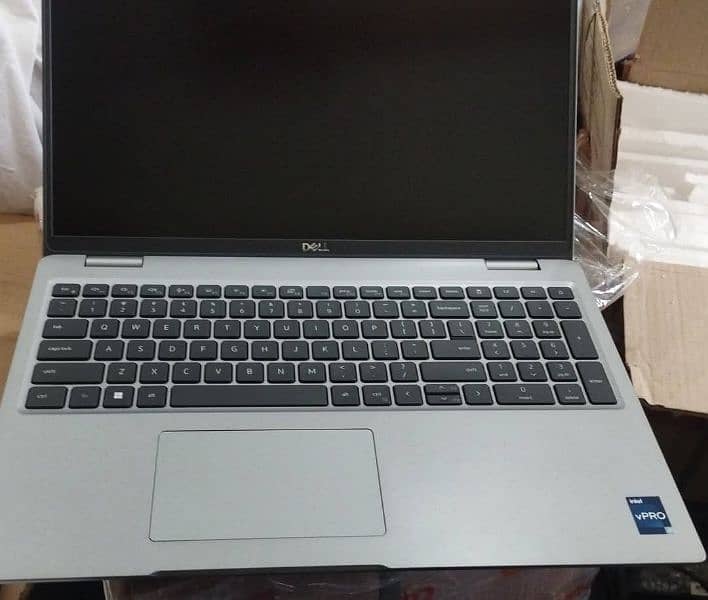 Dell Lattitude 5540 / 13th gen fresh import / high end machine 3