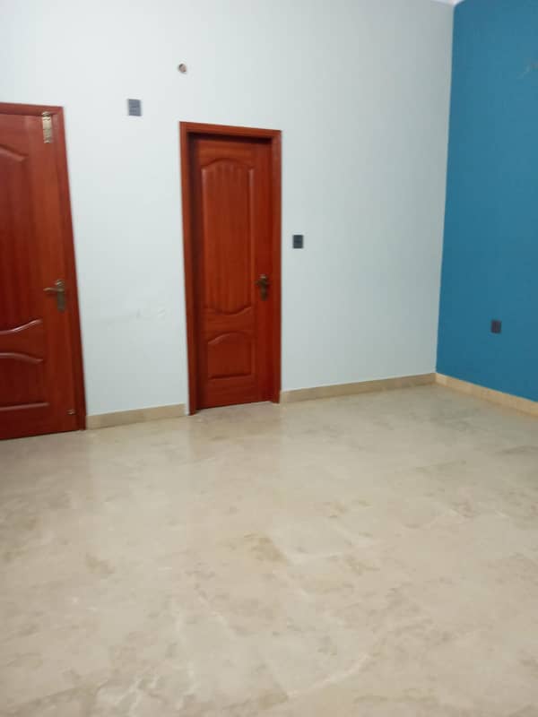 120yd 2bed dd 1st floor portion hansa society near safoora chowk scheme 33 4