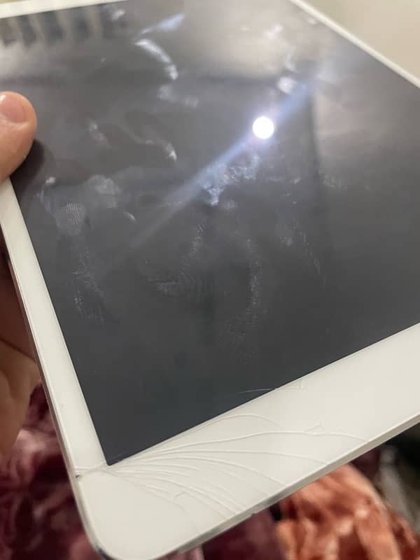 iPad Pro Cellular 2nd Generation 10.5” 2017 4