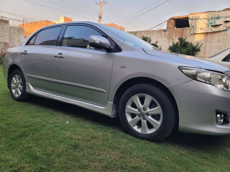 Toyota Corolla Altis 2010 5