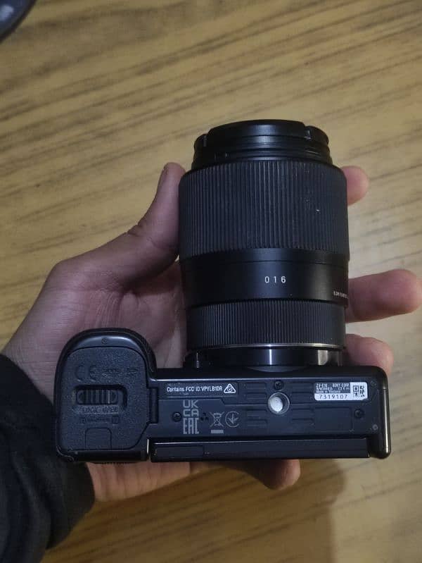 Sony Zve10 With Sigma 30mm 1.4 4